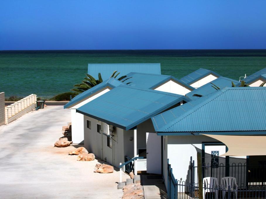Oceanside Village Denham Exterior foto